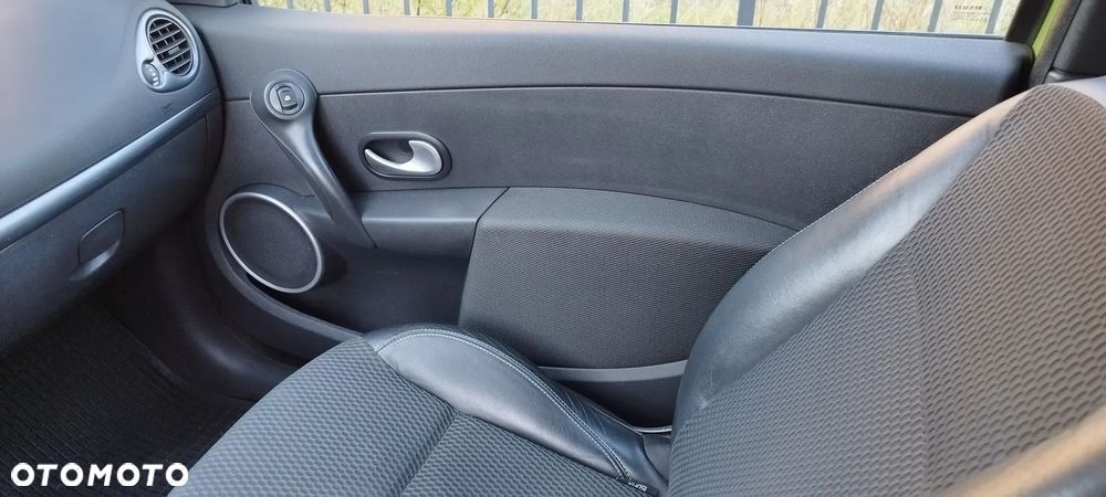 Renault Clio 1.2 TCE Expression - 27
