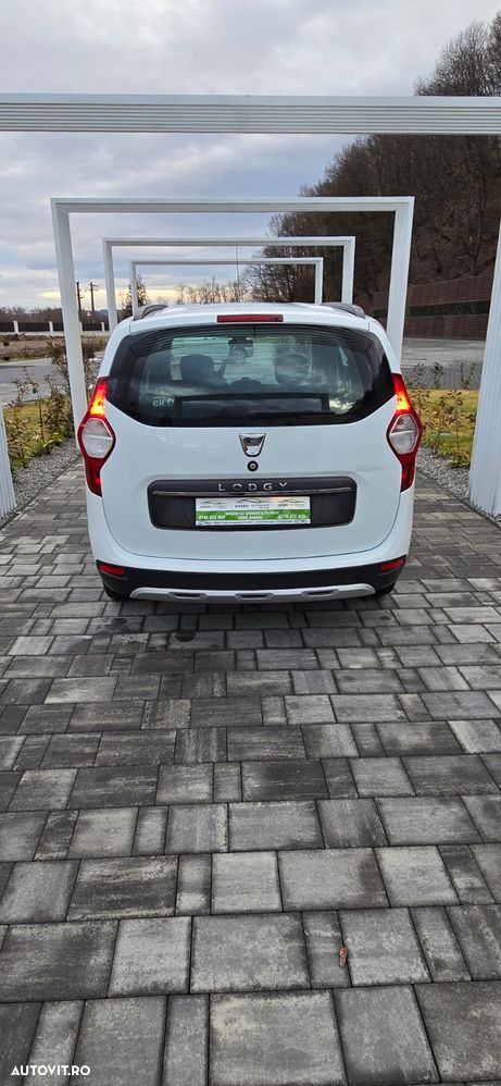Dacia Lodgy TCe 115 Stepway - 6