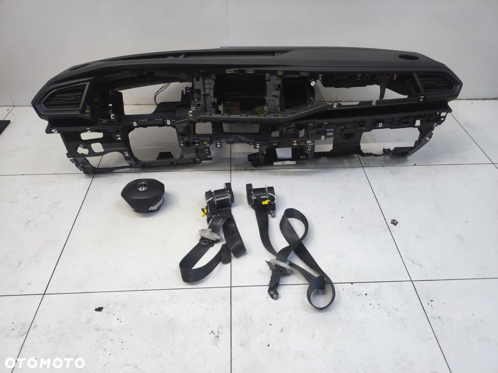 DESKA KONSOLA PODUSZKI PASY EU VW TRANSPORTER T6 LIFT