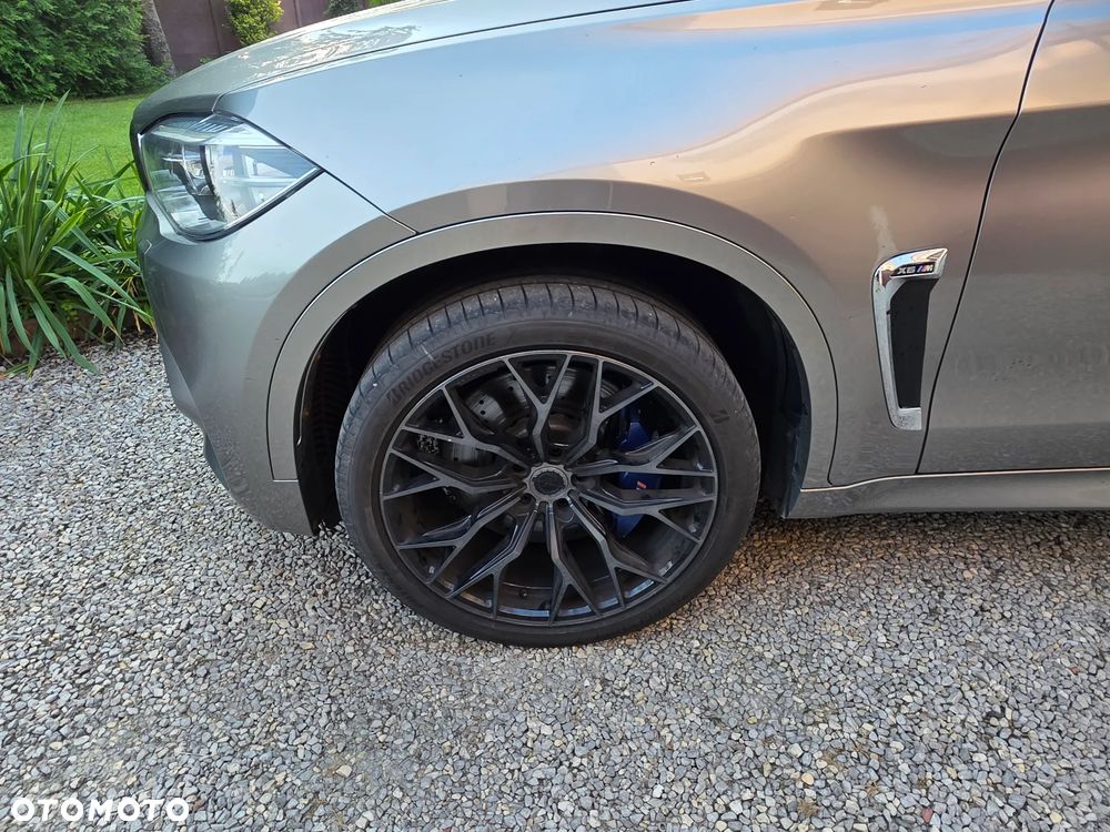 BMW X6M - 10