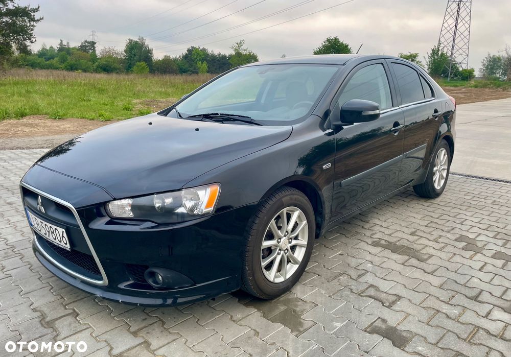 Mitsubishi Lancer 1.6 Inform - 2
