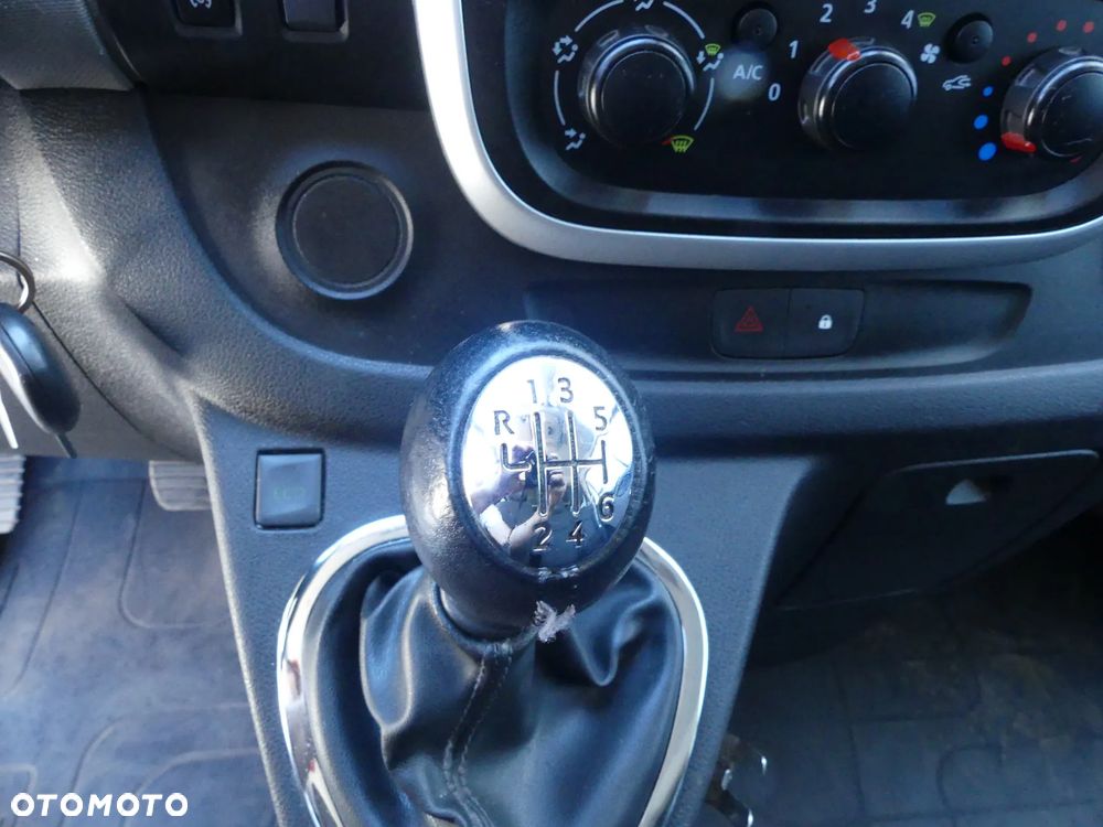Renault Trafic - 14