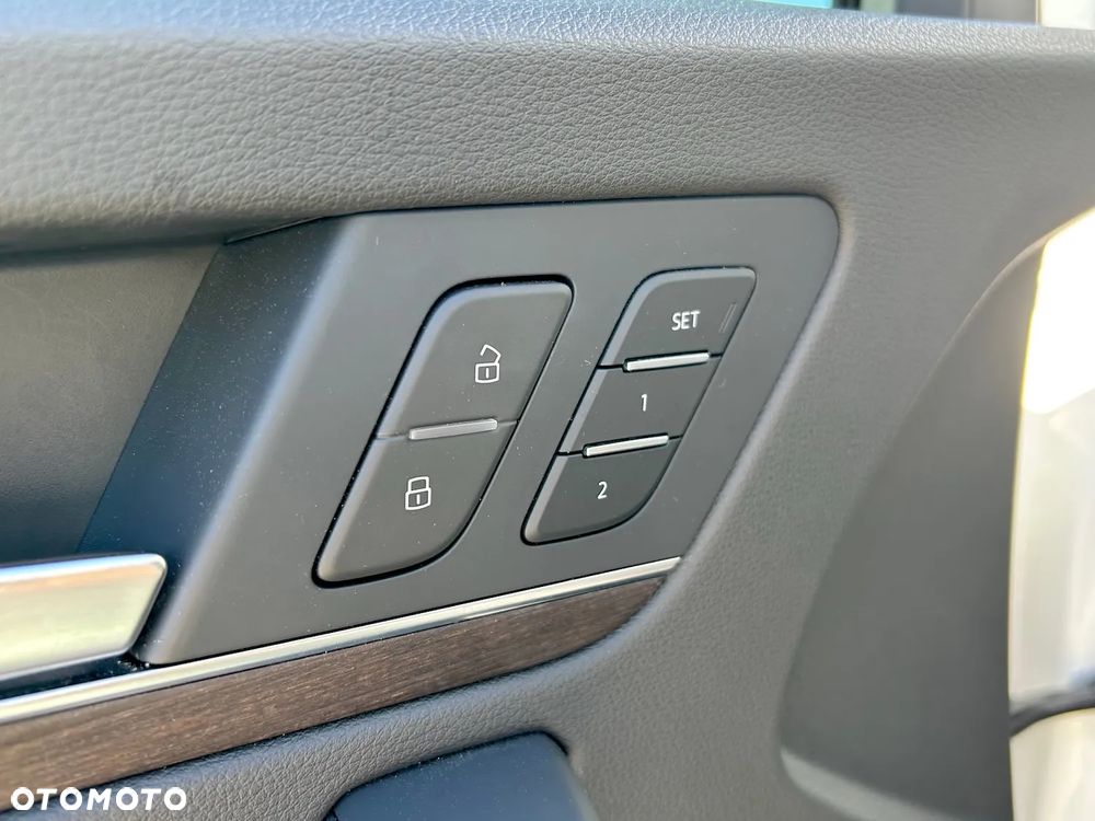 Audi Q5 45 TFSI quattro S tronic S line - 28