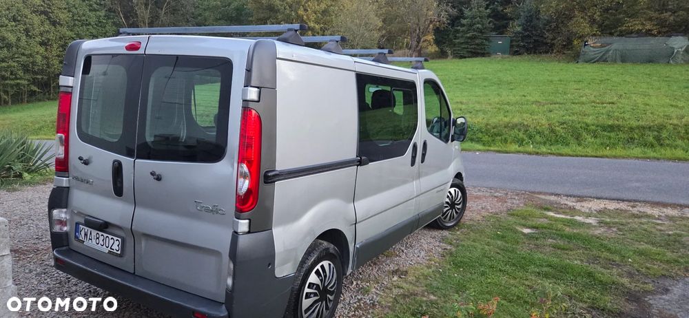 Renault Trafic 2007 photo 2
