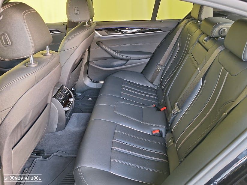BMW 525 d Pack M Auto - 10