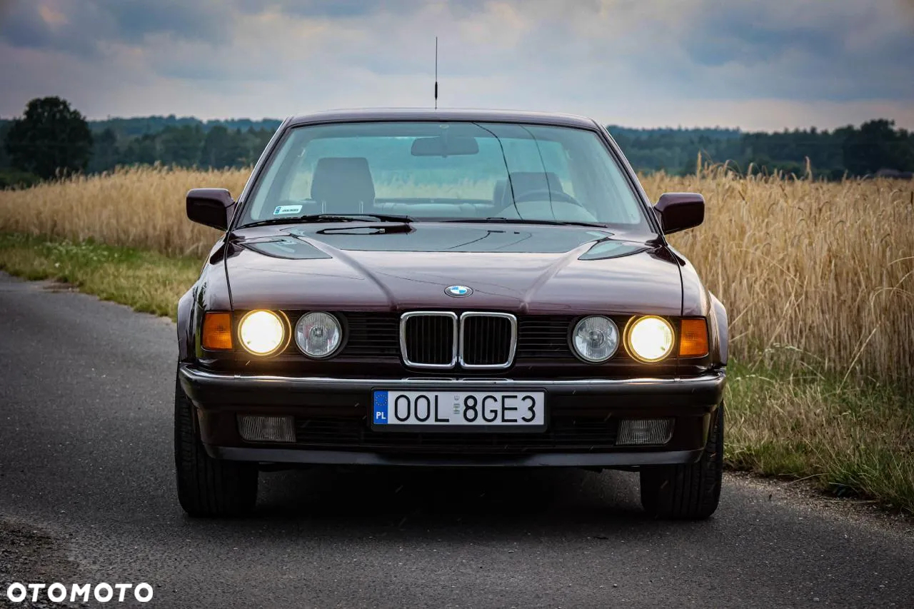 BMW Seria 7 - 16