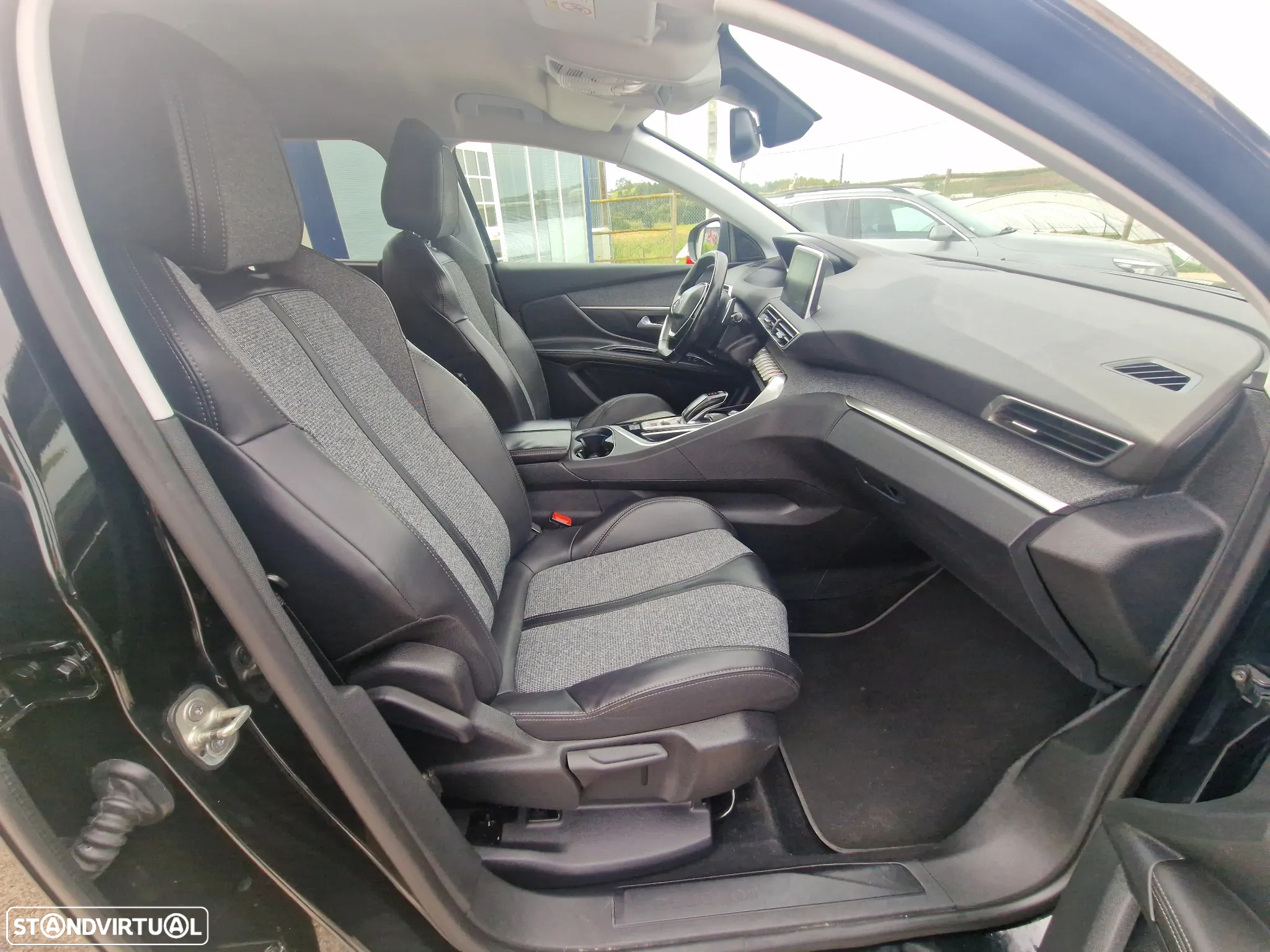 Peugeot 5008 1.6 BlueHDi Allure EAT6 J18 - 24