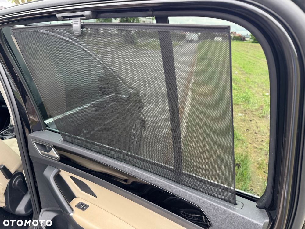 Volkswagen Touran 2.0 TDI SCR DSG Highline - 21