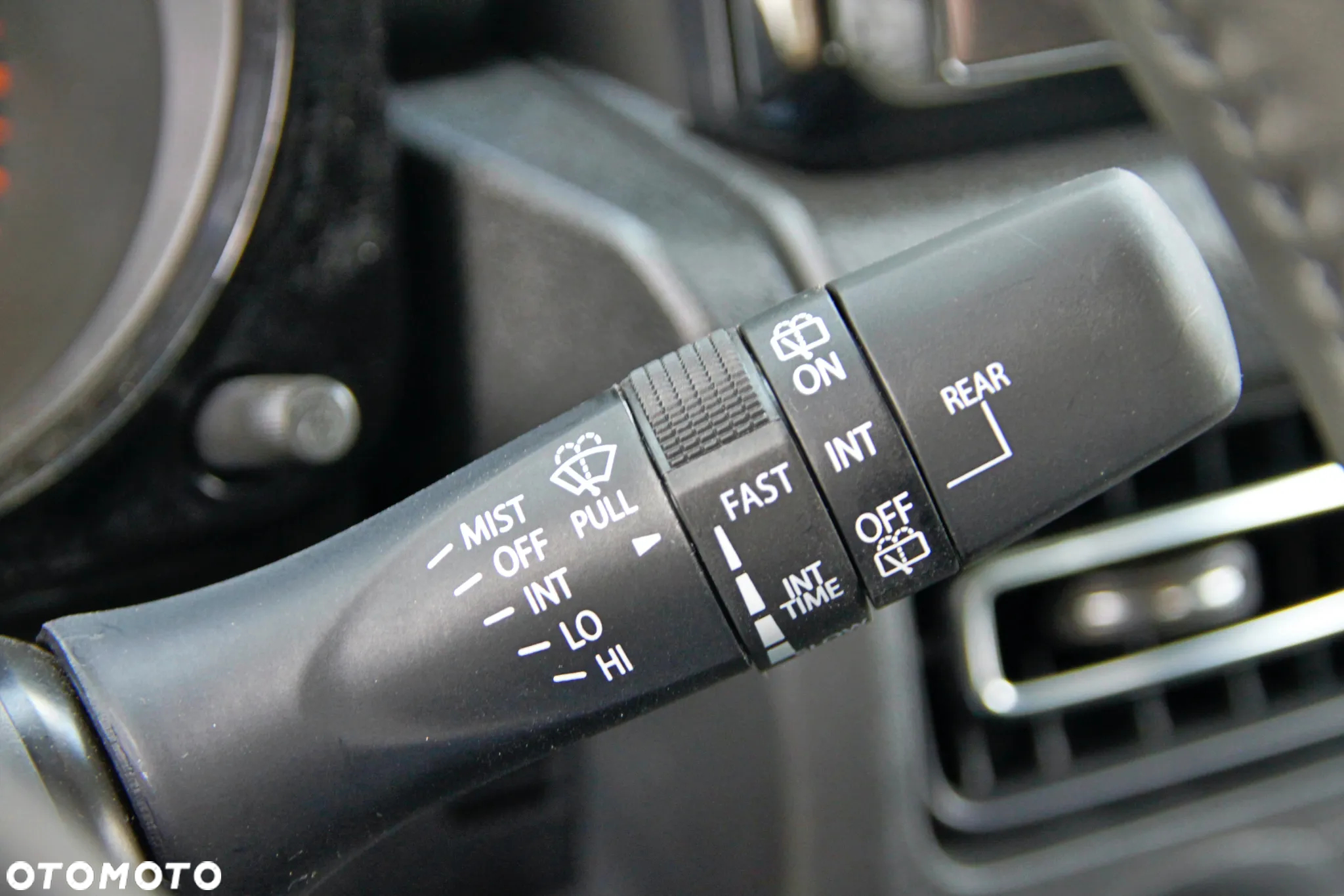 Suzuki Jimny 1.5 Premium - 30