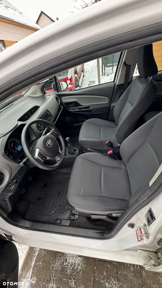 Toyota Yaris 1.5 Active - 17