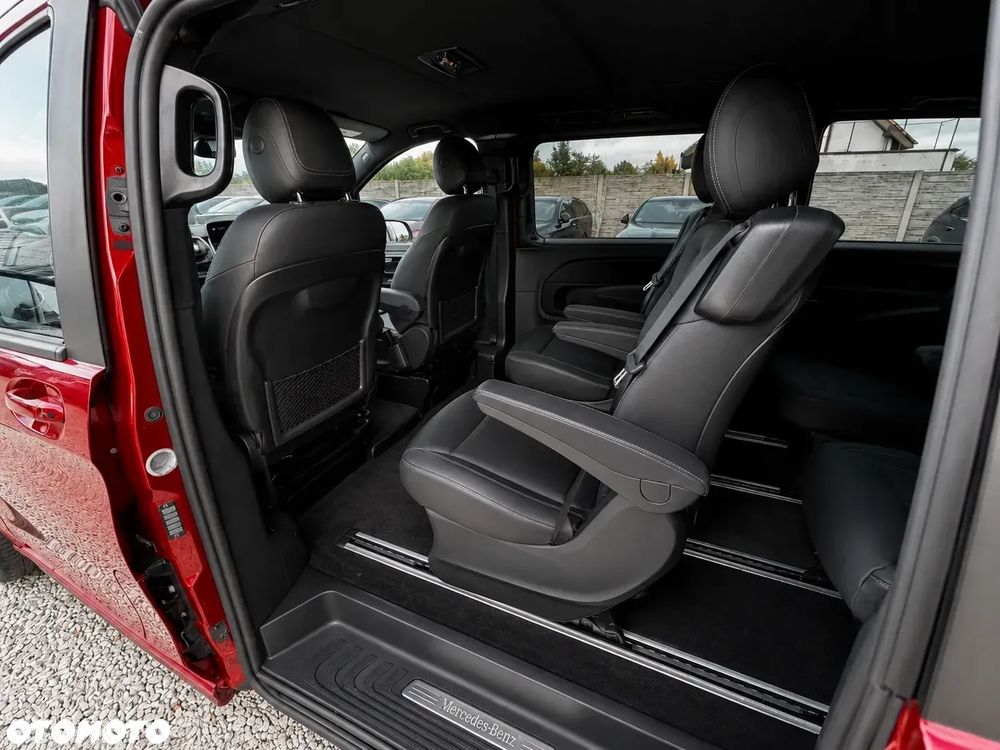 Mercedes-Benz Klasa V 300 d lang 4Matic 9G-TRONIC Avantgarde Edition - 31