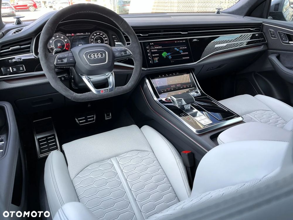 Audi RS Q8 - 21