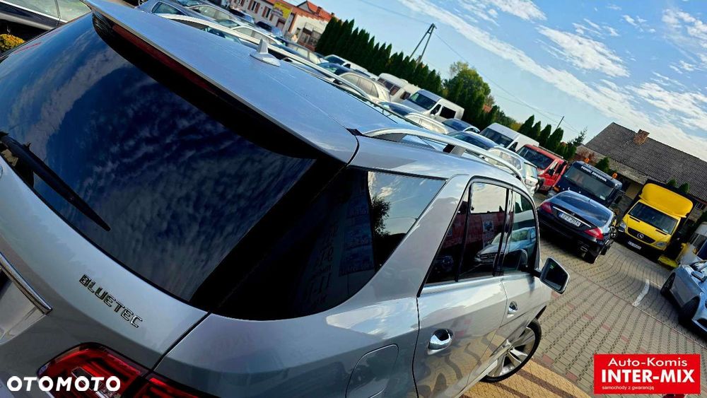 Mercedes-Benz ML - 26