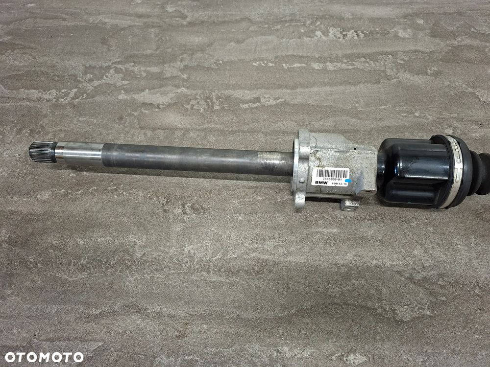 BMW F39 F48 MINI F54 F60 Półoś przód 8611937 / 8611938 - 10