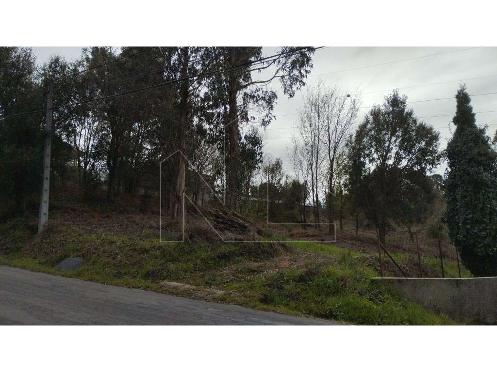Terreno urbanizável em Aguada de Cima - Grande imagem: 2/2