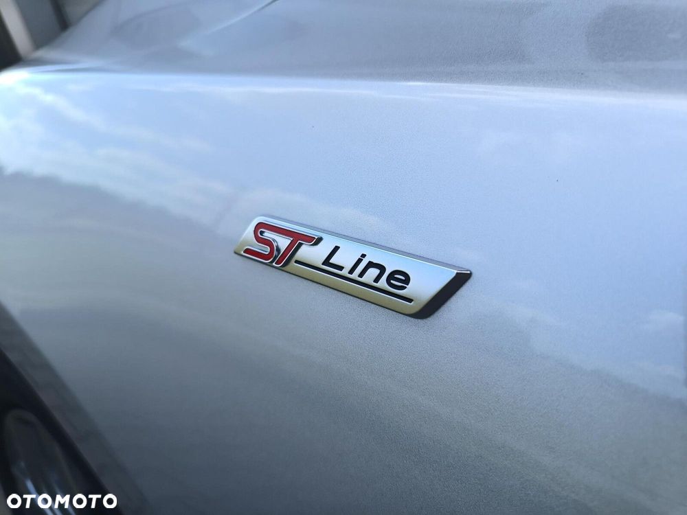 Ford Focus 1.0 EcoBoost mHEV ST-Line X - 14
