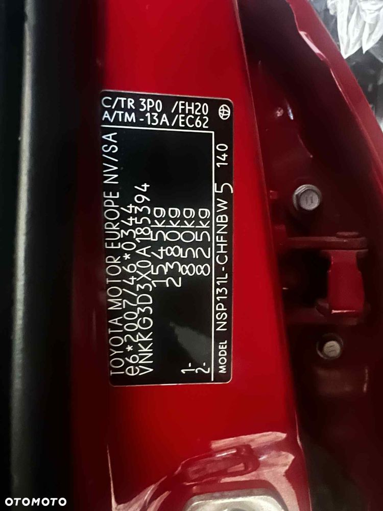 Toyota Yaris 1.5 Premium - 28