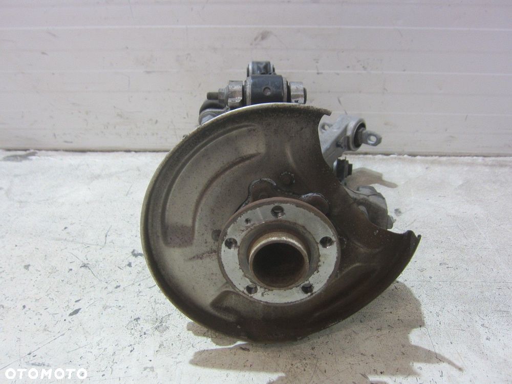 VOLVO XC60 II XC 60 2.0 T5 PRAWA TYLNA ZWROTNICA PIASTA WAHACZ 31658320 19R - 2