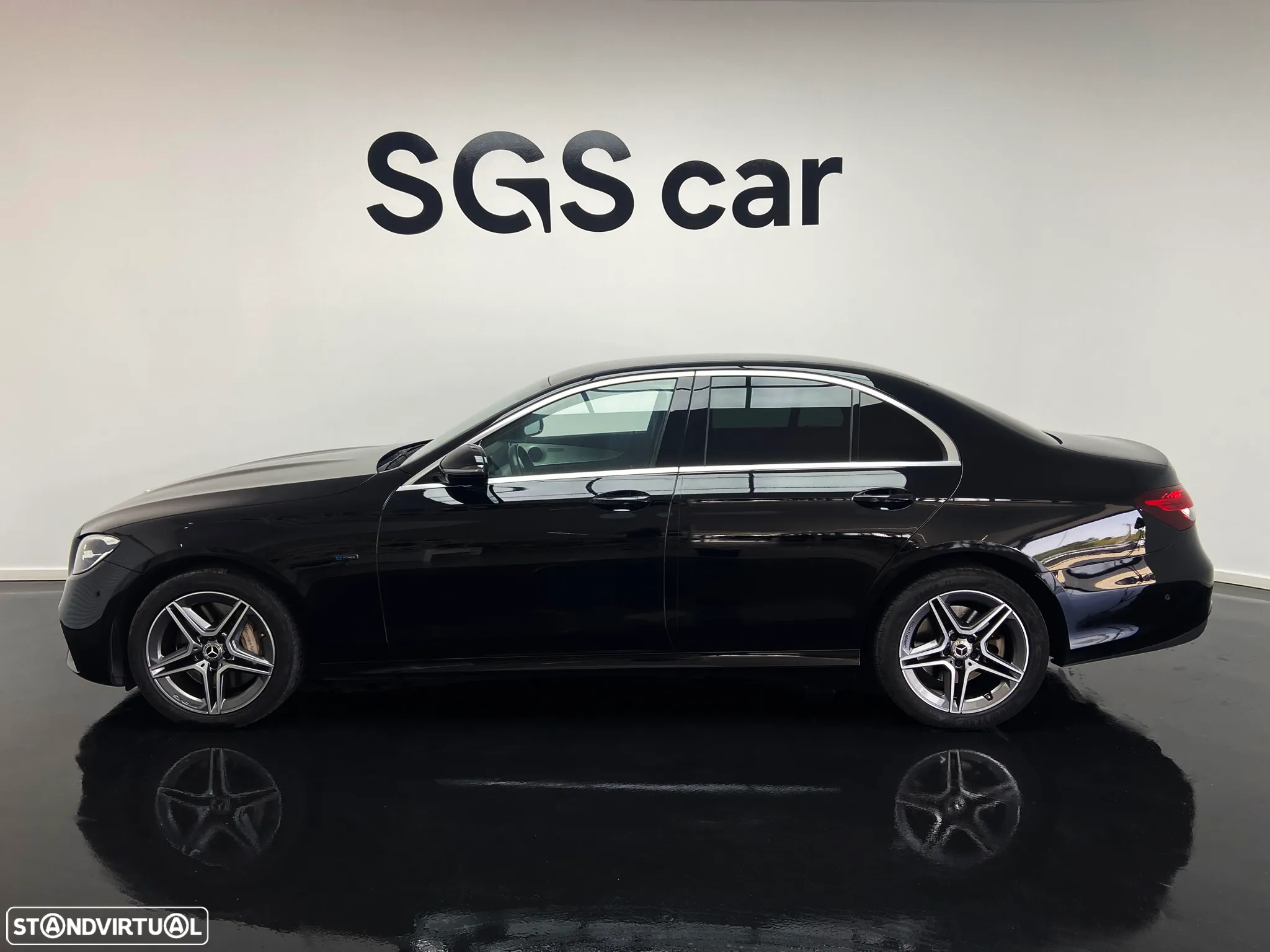 Mercedes-Benz E 300 de AMG Line - 2