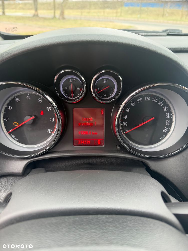 Opel Astra 1.6 T Sport - 12
