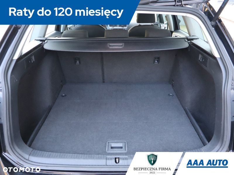 Volkswagen Golf - 15