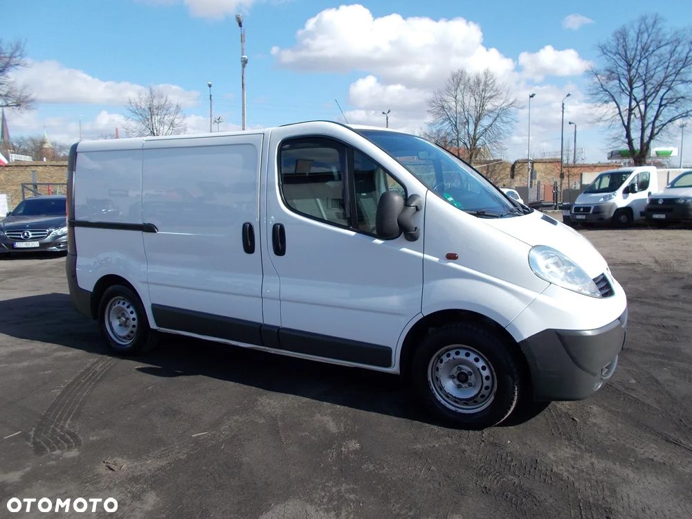 Renault Trafic - 2