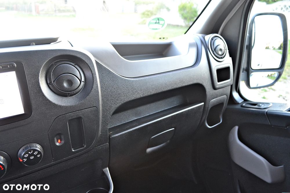 Renault Master - 24