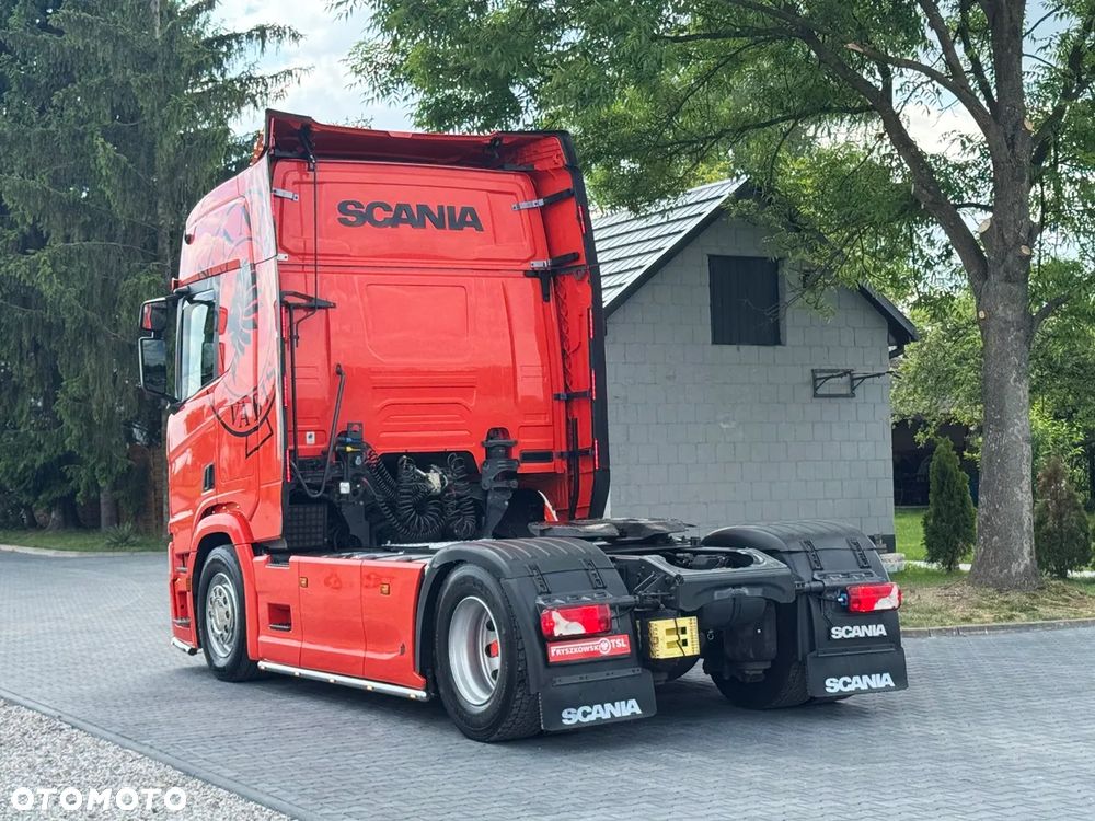 Scania R 450 / ACC / DWA DUŻE ZBIORNIKI ON / DWA ŁÓŻKA / RETARDER / DUŻA NAVI / VIRTUAL KOKPIT - 17