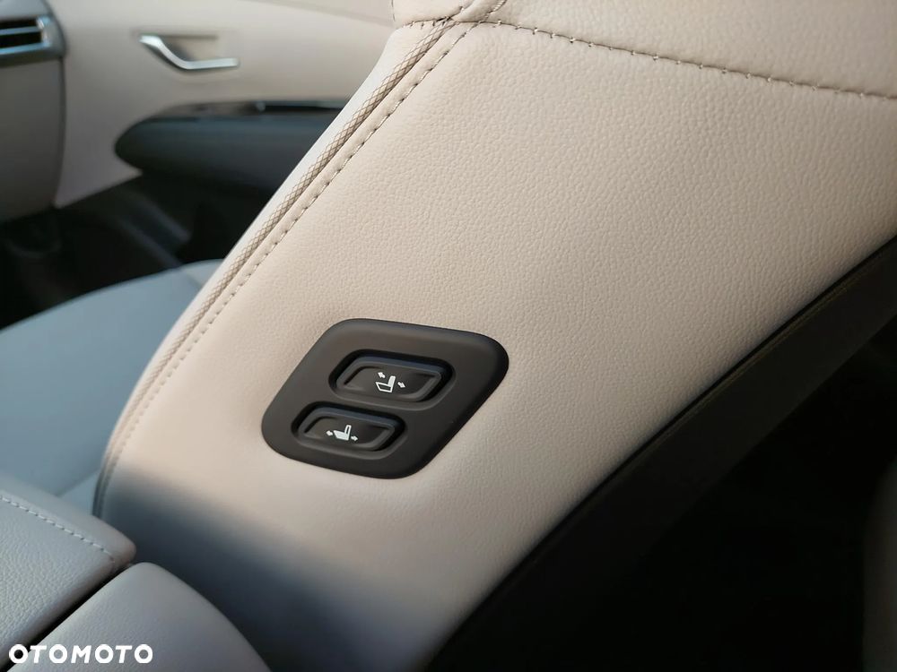 Hyundai Tucson 1.6 T-GDi HEV Platinum 2WD - 26