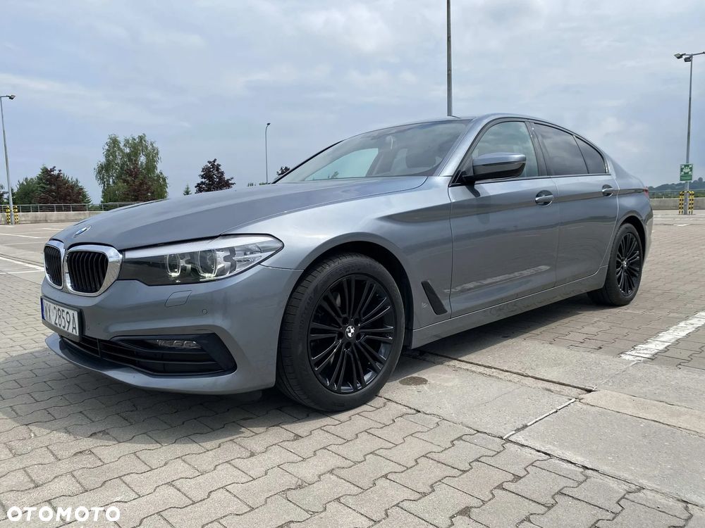 BMW Seria 5 520d Sport Line - 6