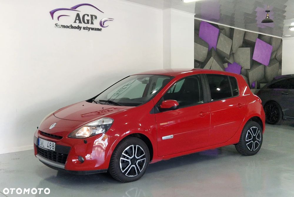 Renault Clio - 17