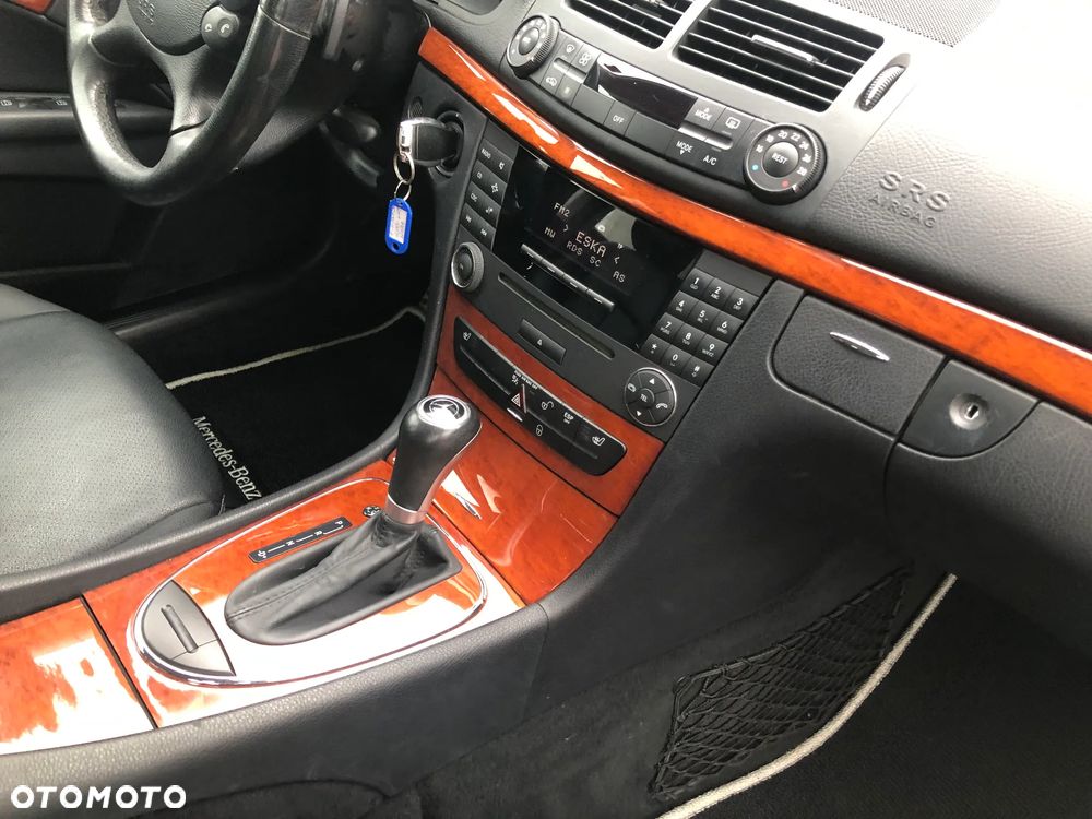 Mercedes-Benz Klasa E - 8