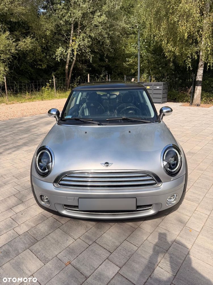 MINI Cooper Standard - 2