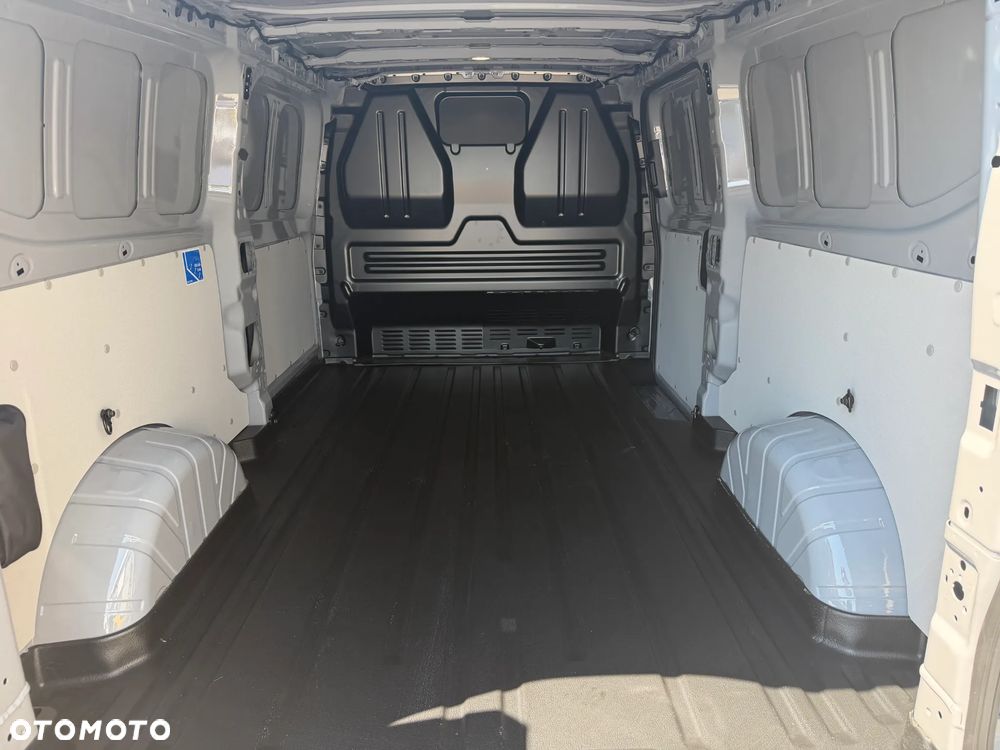 Volkswagen Transporter T7 - 14