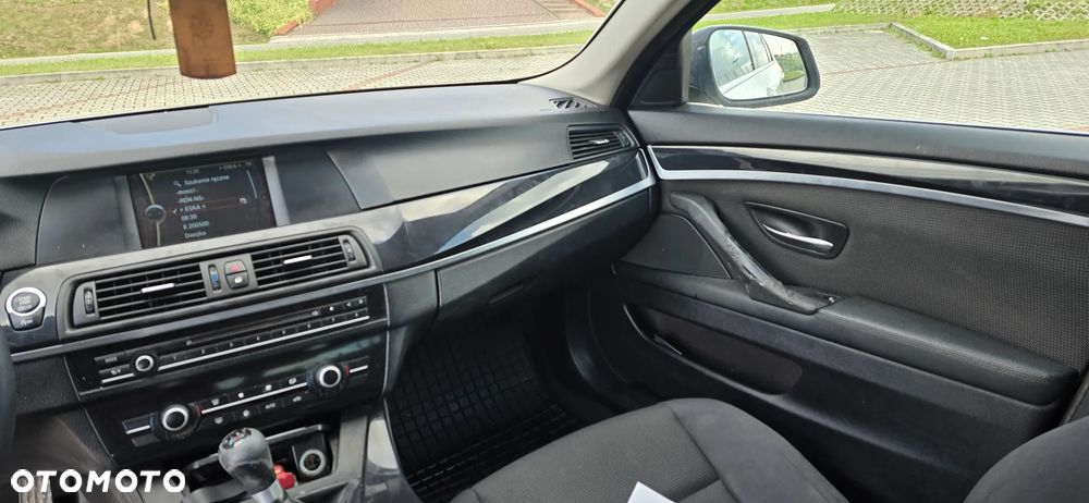BMW Seria 5 520d - 12