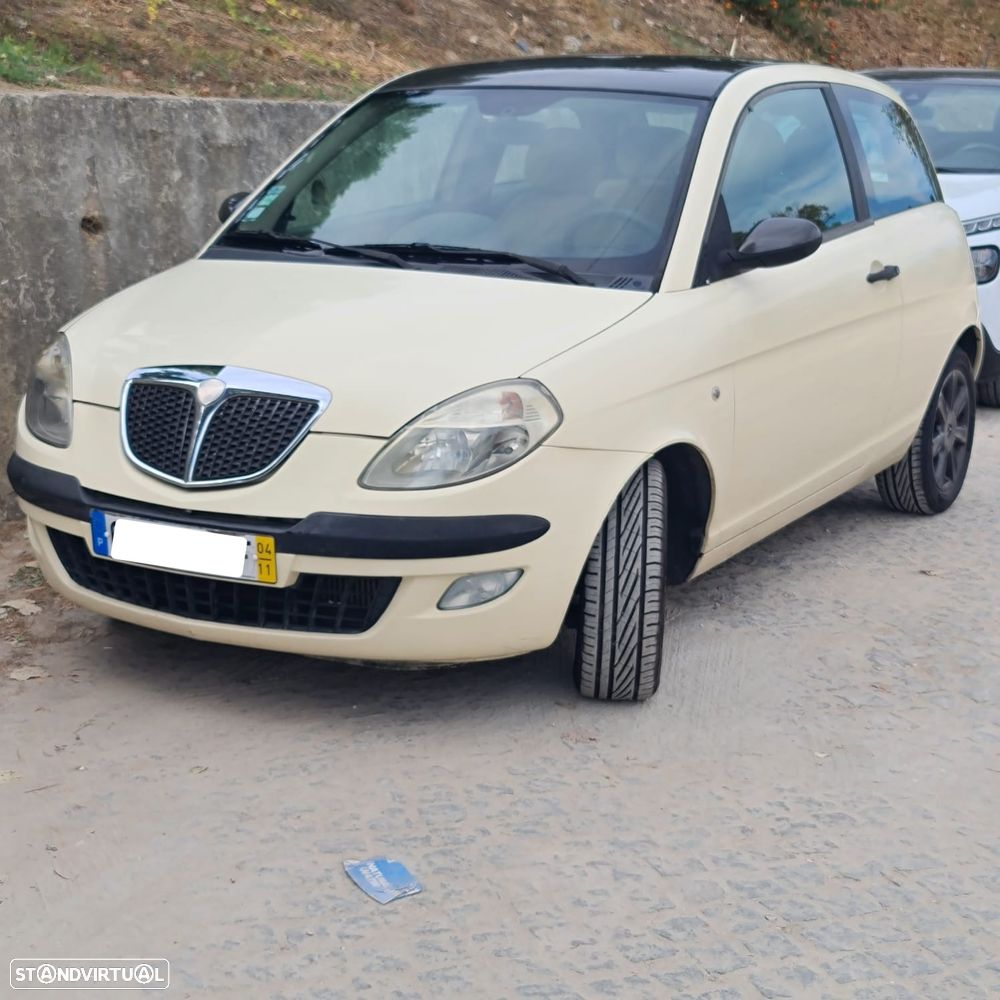 Lancia Ypsilon 1.3 M-jet Argento 4 - 3