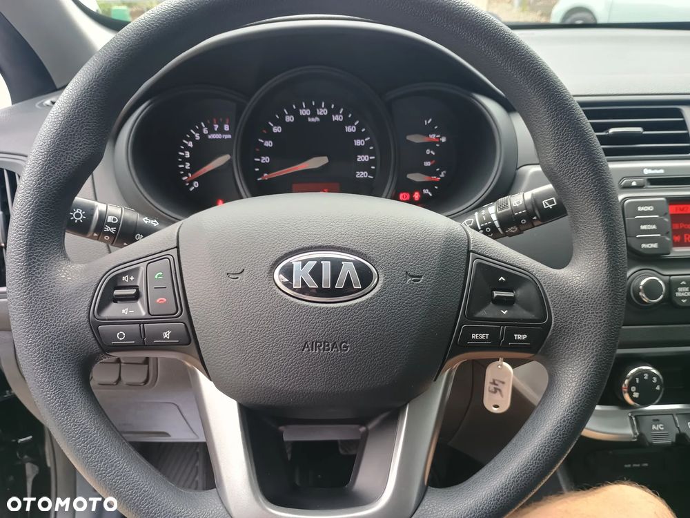 Kia Rio - 13