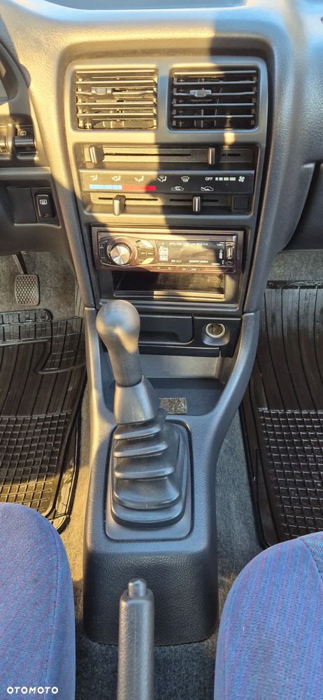 Suzuki Swift 1.0 GL - 12