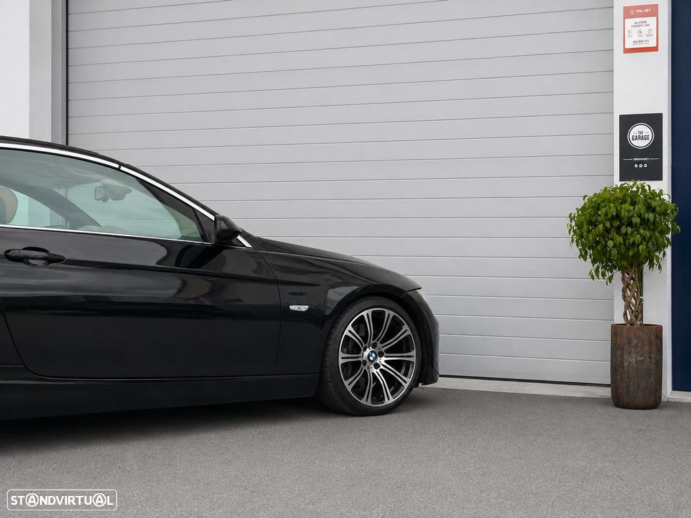 BMW 330 i Auto - 20