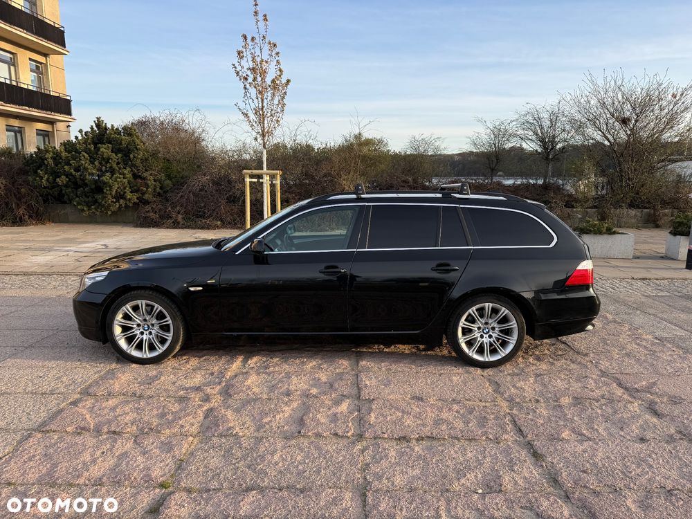 BMW Seria 5 525d - 2