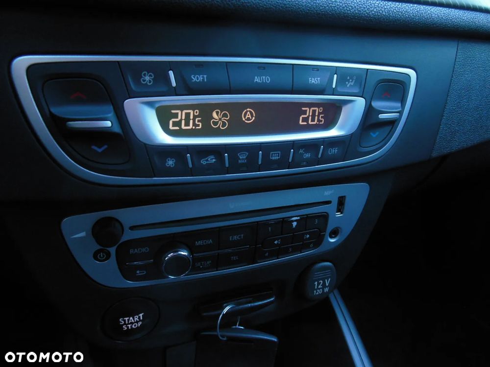 Renault Megane ENERGY dCi 110 Start & Stop LIMITED - 20
