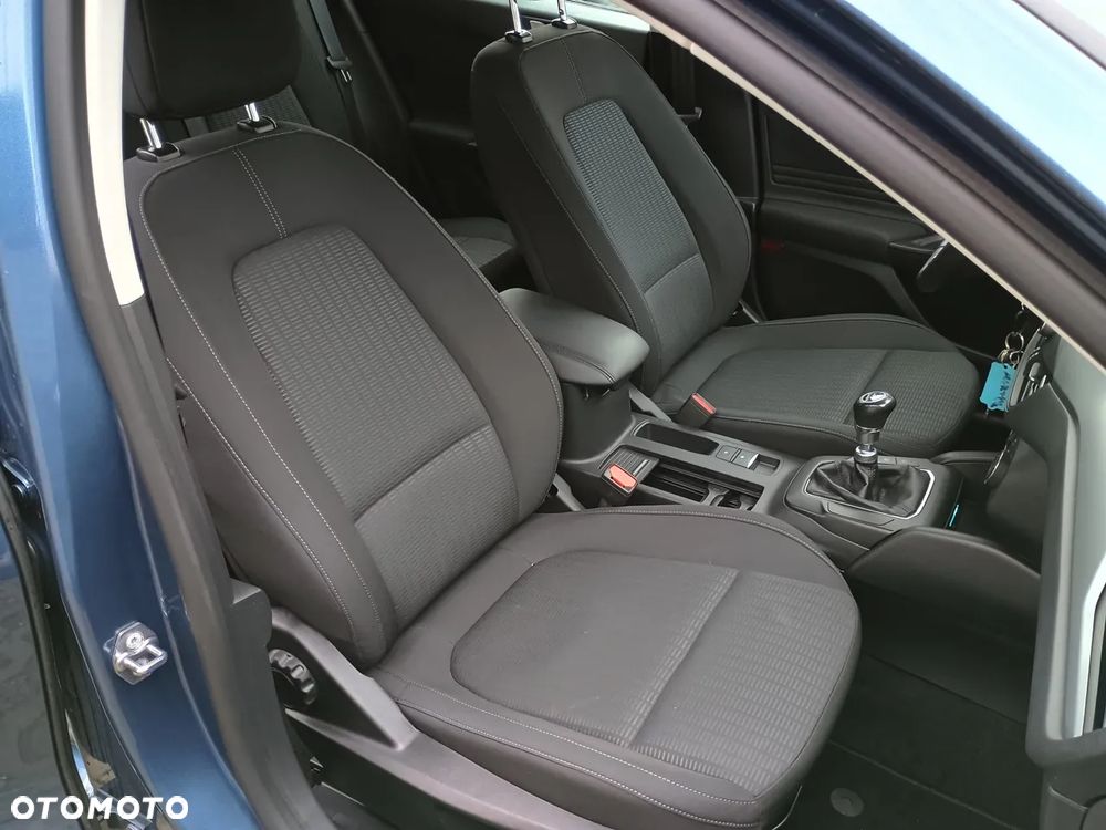 Ford Focus 1.0 EcoBoost Hybrid ACTIVE DESIGN - 9