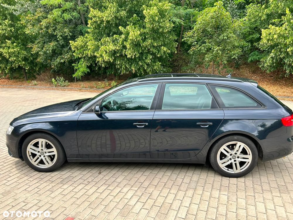 Audi A4 Avant - 8
