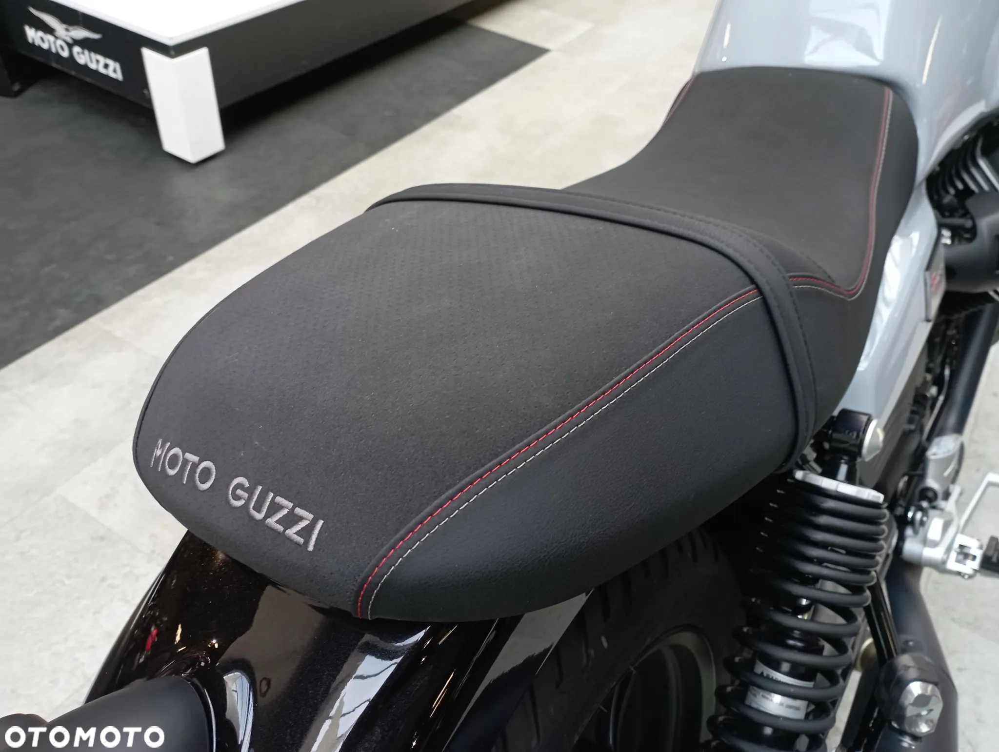 Moto Guzzi V7 - 17