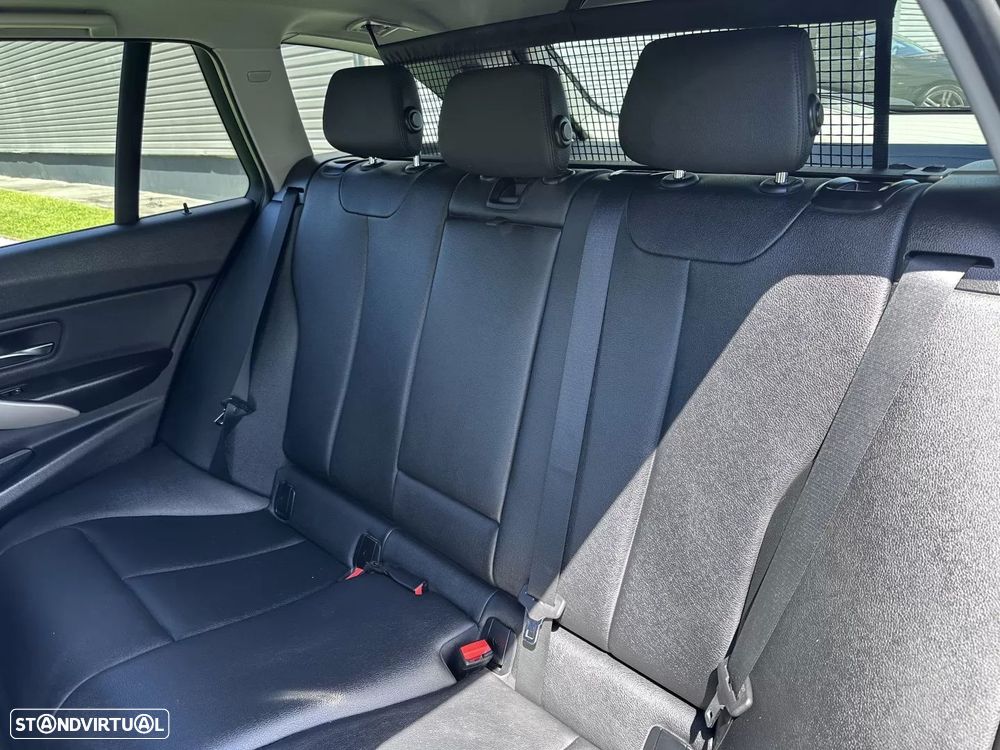 BMW 316 d Line Sport Shadow - 38