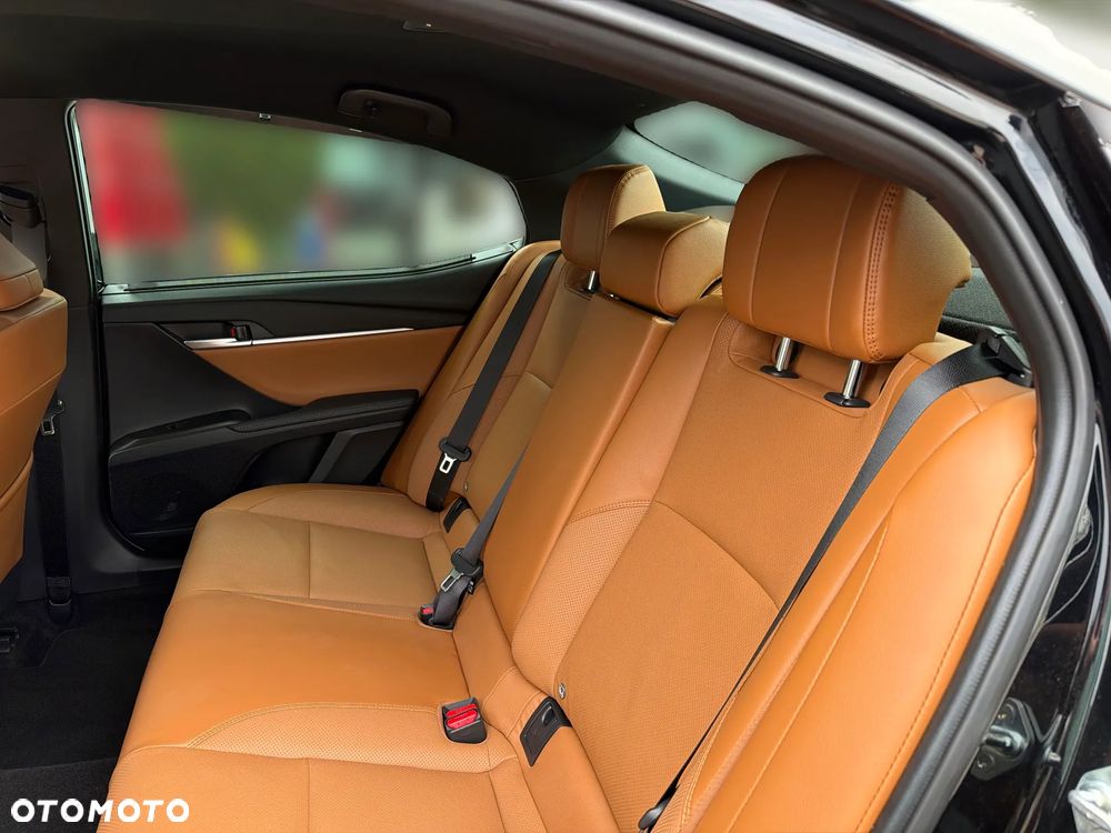 Toyota Camry 2.5 Hybrid Dynamic Force Executive e-CVT - 18