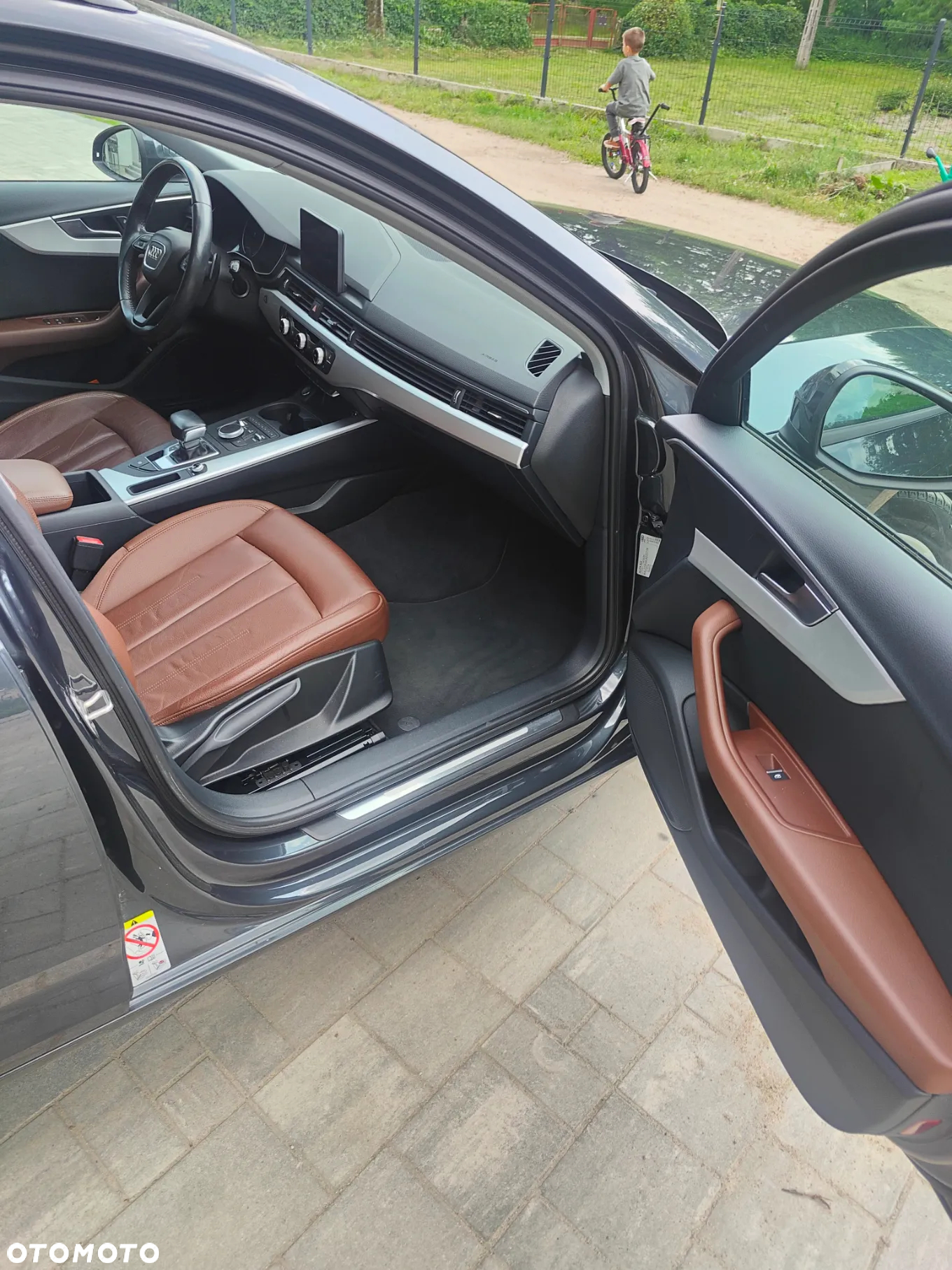 Audi A4 2.0 TDI Design S tronic - 19