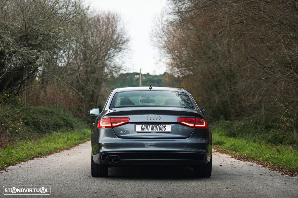 Audi A4 2.0 TDI DPF S line Sport Pack - 3