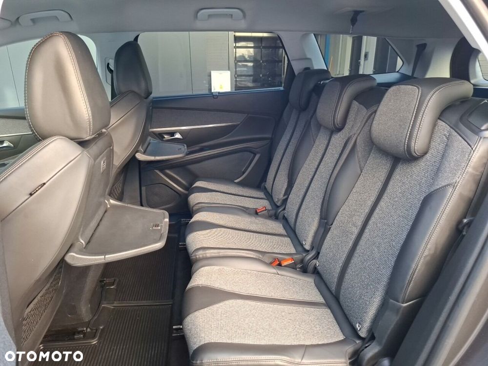 Peugeot 5008 1.5 BlueHDi Allure S&S - 11