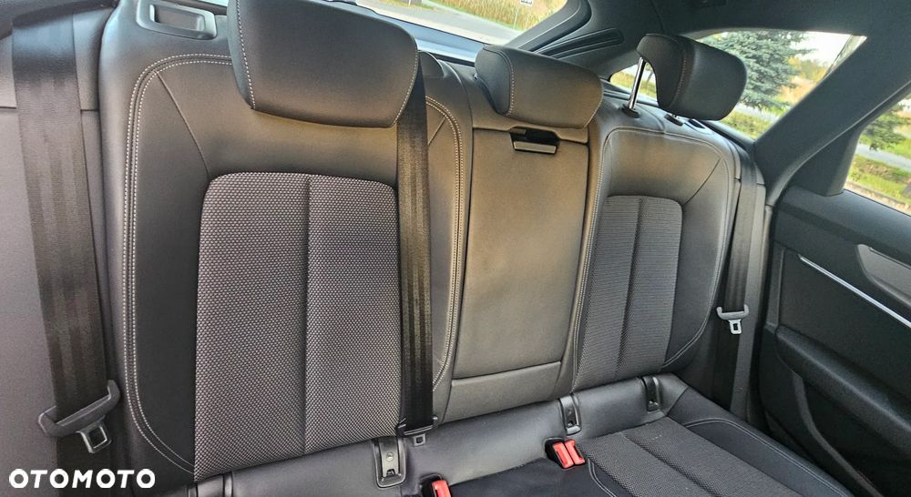 Audi A6 Avant - 14